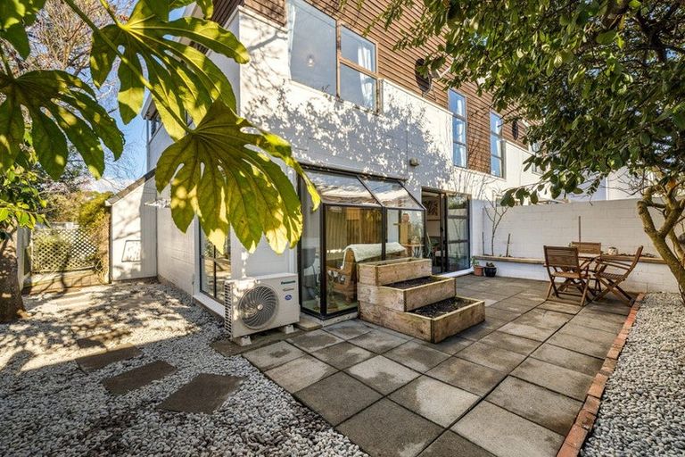 Photo of property in 2/1 Winchester Street, Merivale, Christchurch, 8014