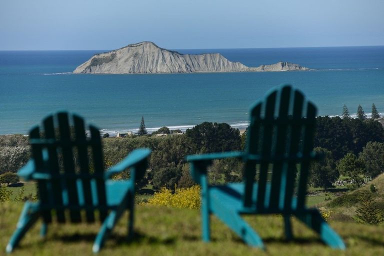Photo of property in 1993 Waimarama Road, Waimarama, Havelock North, 4294