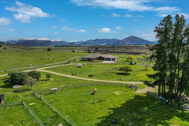 Photo of property in 182 Stevenson Road, Wanaka, 9382