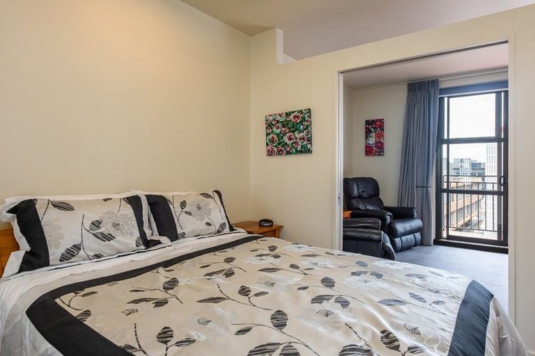 Photo of property in Atrium Towers, 6a/154 The Terrace, Wellington Central, Wellington, 6011