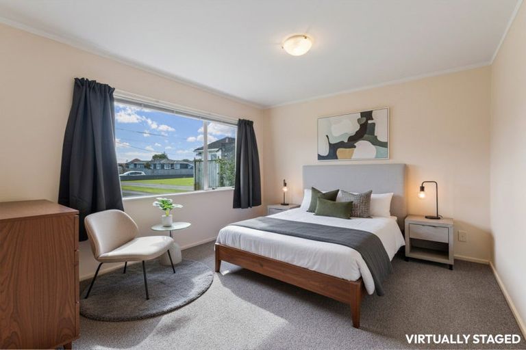 Photo of property in 17a Carlisle Street, Levin, 5510