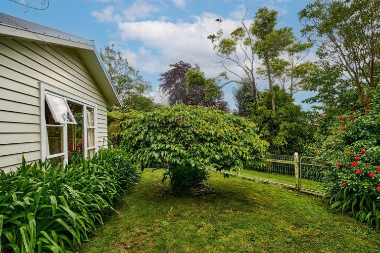 Photo of property in 42 Cleary Street, Waterloo, Lower Hutt, 5011