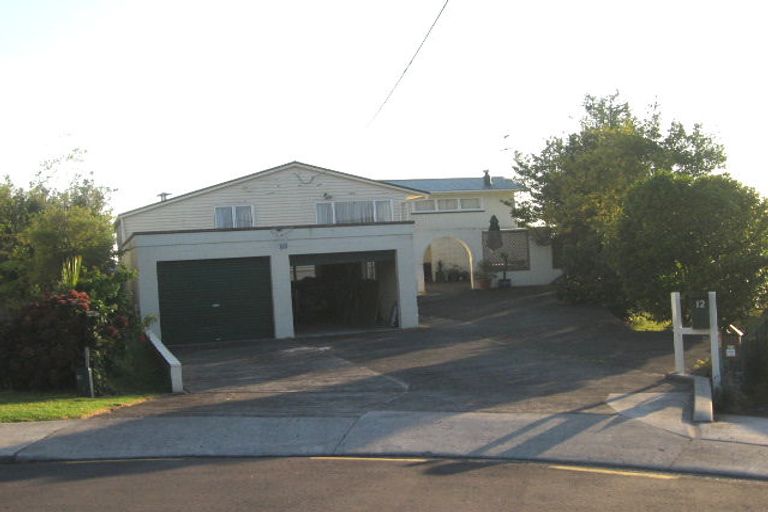 Photo of property in 12 Ross Avenue, Glenfield, Auckland, 0629