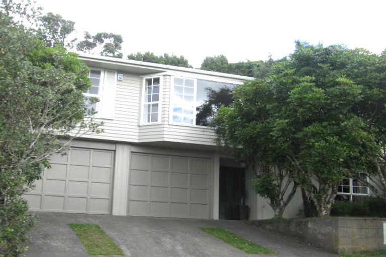 Photo of property in 16 Lynmouth Avenue, Karori, Wellington, 6012