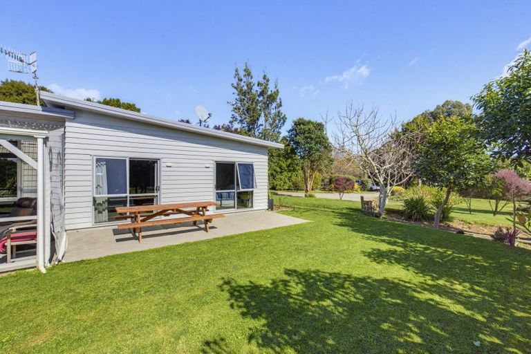Photo of property in 4a Wairiri Street, Ohau, Levin, 5570