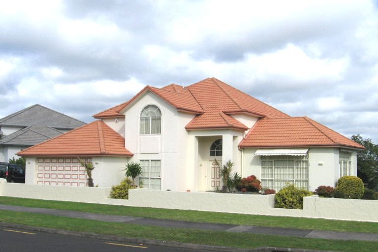 Photo of property in 22 Rochester Crescent, Somerville, Auckland, 2014