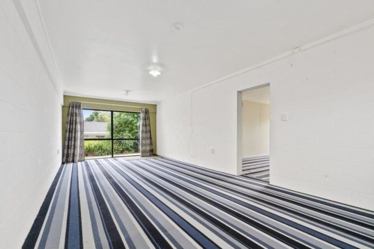 Photo of property in 1/8a View Road, Papakura, 2110