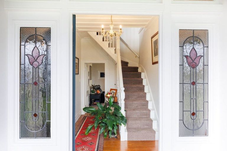 Photo of property in 21 Signal Street, Marton, 4710