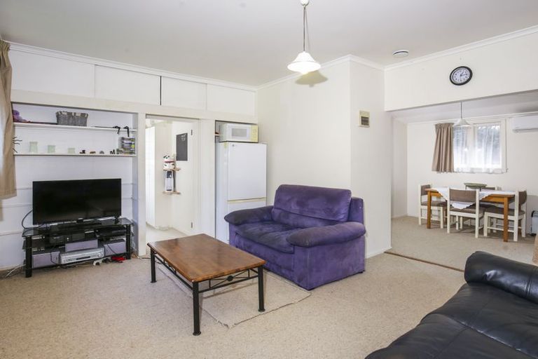 Photo of property in 87c Woodglen Road, Glen Eden, Auckland, 0602