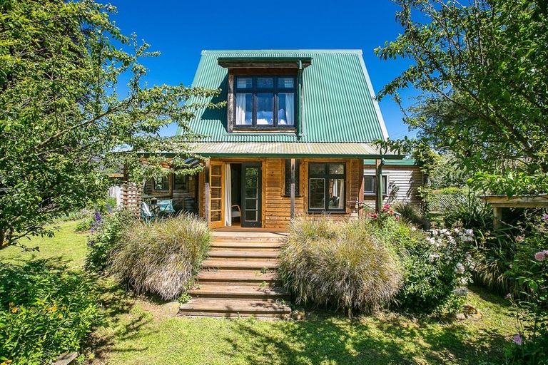 Photo of property in 3 Erne Street, Waitati, 9085