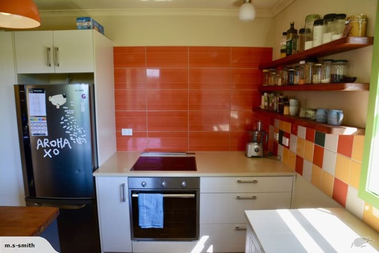 Photo of property in 19 Cumming Street, Okato, 4335