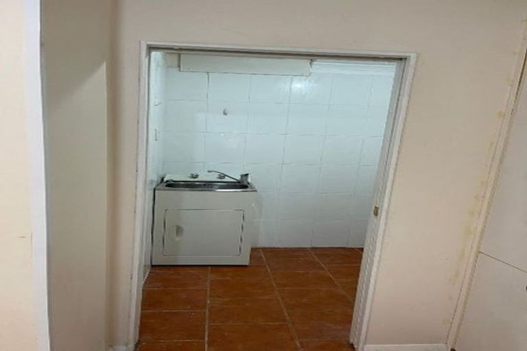 Photo of property in 37 Fraser Avenue, Johnsonville, Wellington, 6037