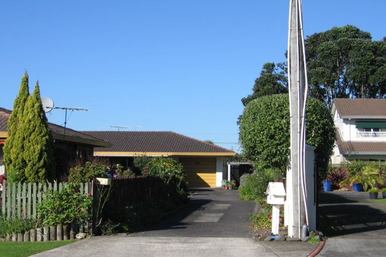 Photo of property in 2/12 Moenui Avenue, Orewa, 0931