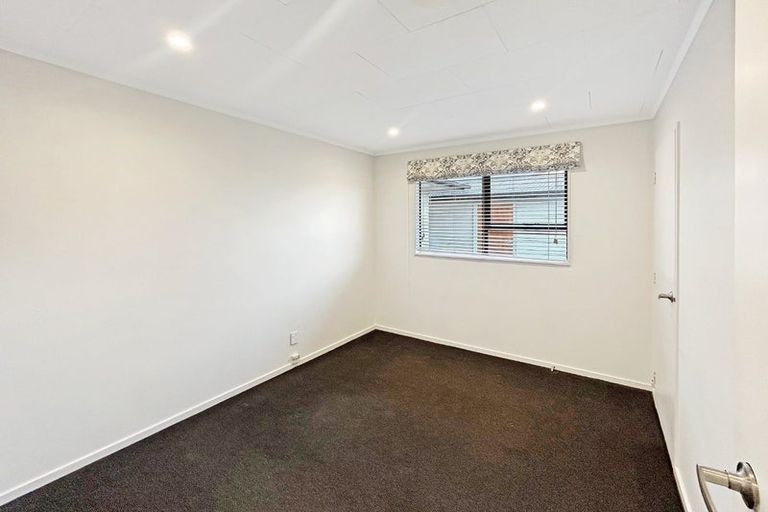 Photo of property in 52a Benmore Avenue, Cloverlea, Palmerston North, 4412