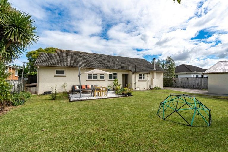 Photo of property in 37 Storey Avenue, Forest Lake, Hamilton, 3200