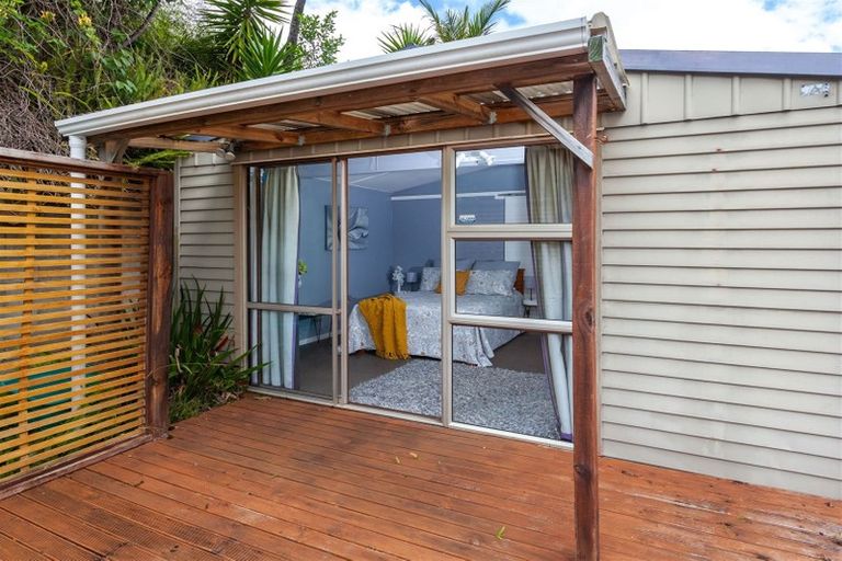 Photo of property in 2 Ridge Road, Tairua, 3508