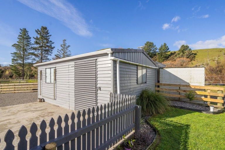 Photo of property in 10 Station Road, Mauriceville, Masterton, 5882