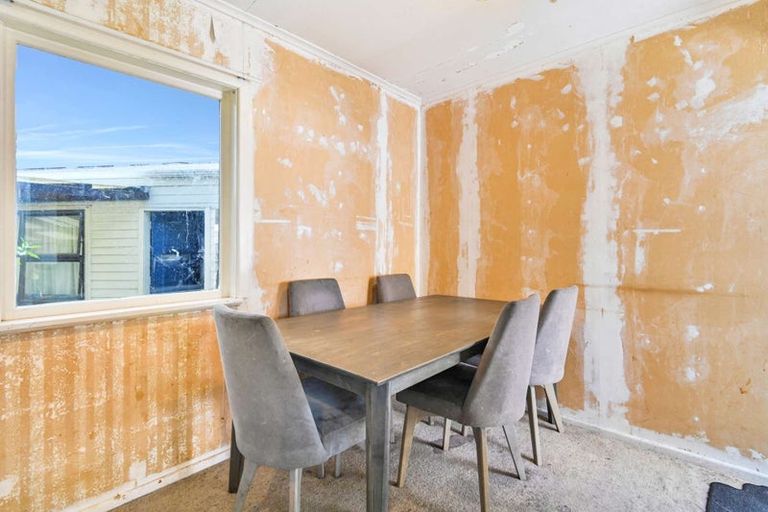 Photo of property in 77 Wycliffe Street, Onekawa, Napier, 4110