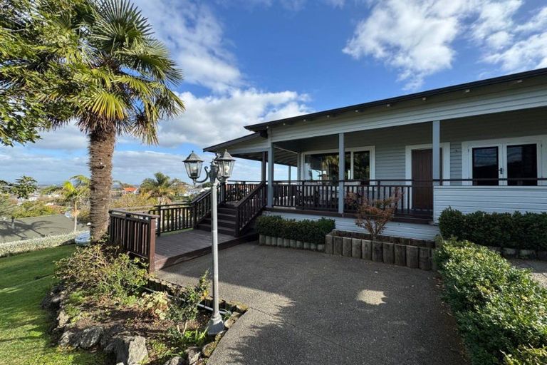 Photo of property in 6 Onslow Road, Bluff Hill, Napier, 4110