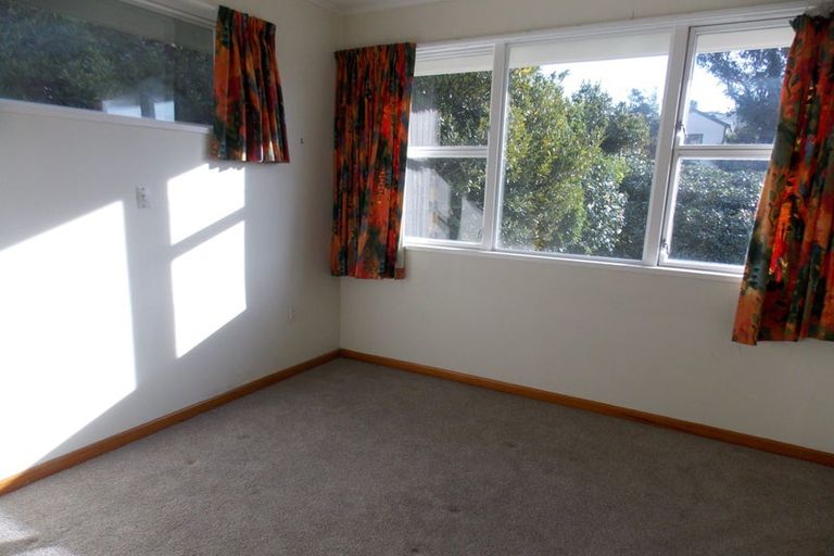 Photo of property in 44 Middleton Road, Johnsonville, Wellington, 6037