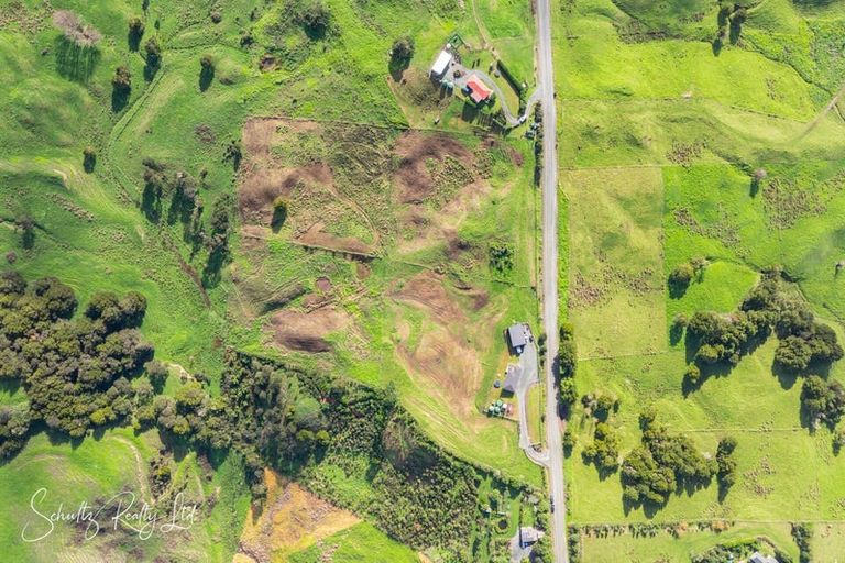 Photo of property in 194 Heatley Road, Whakapirau, Maungaturoto, 0583