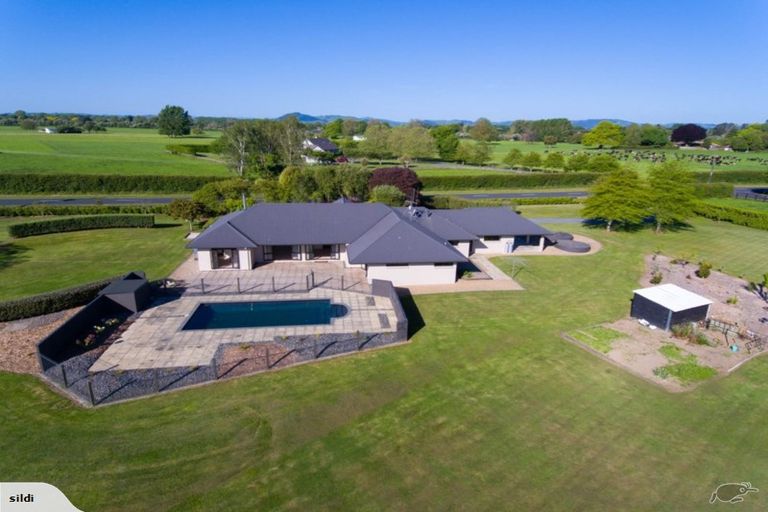 Photo of property in 100 Hooker Road, Tamahere, Hamilton, 3283