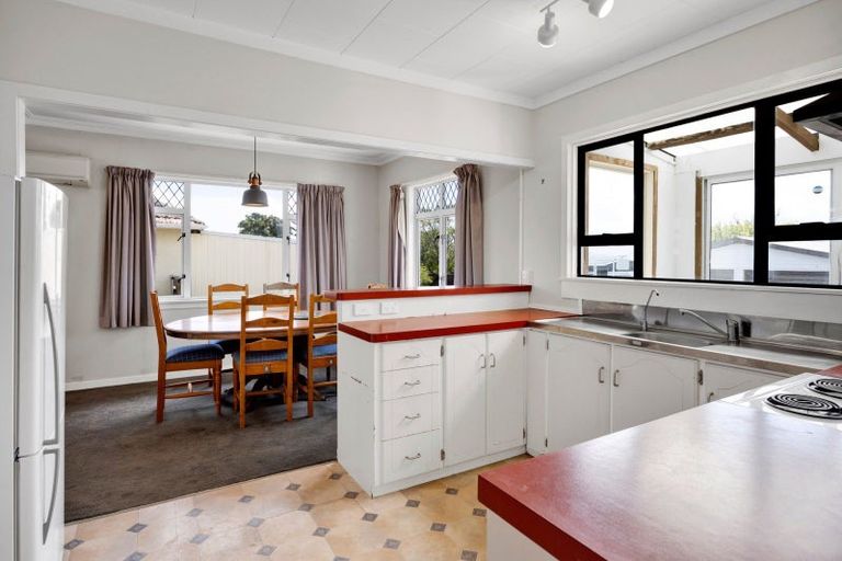 Photo of property in 43 Brown Street, Inglewood, 4330