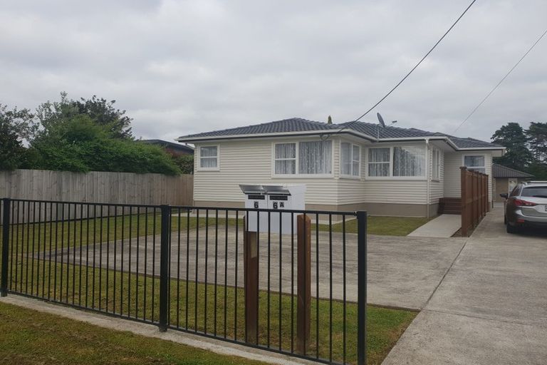Photo of property in 6 Knox Road, Swanson, Auckland, 0612