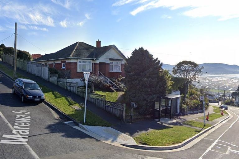 Photo of property in 64 Middleton Road, Kew, Dunedin, 9012