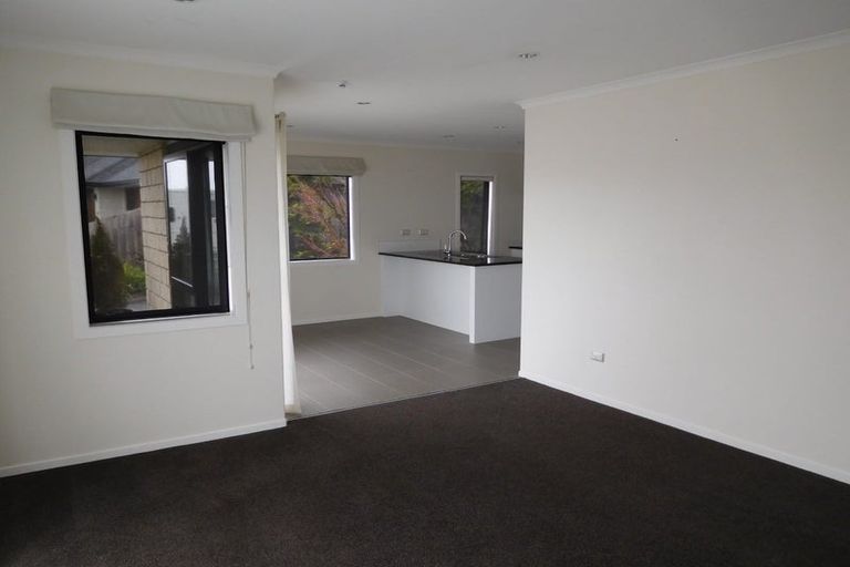 Photo of property in 8 Isobel Hodgson Drive, Cambridge, 3434