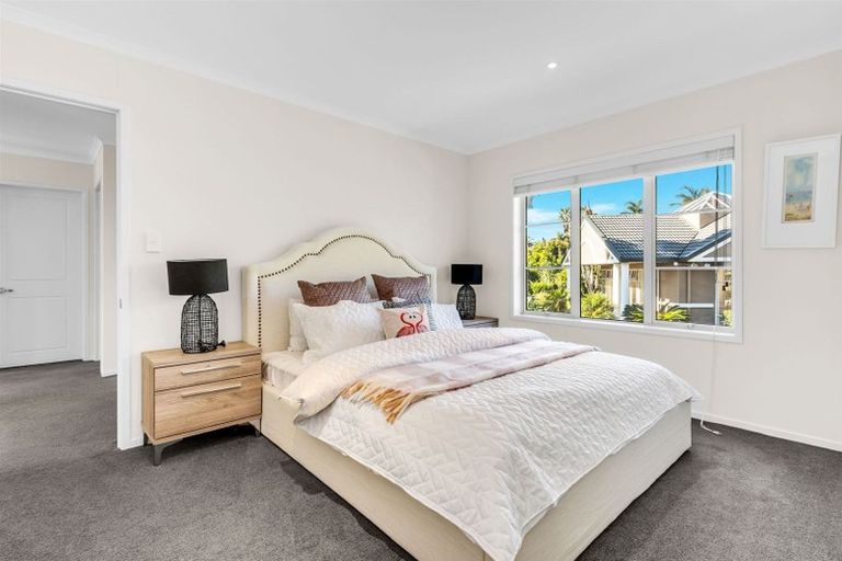 Photo of property in 24 The Mews, Shamrock Park, Auckland, 2016