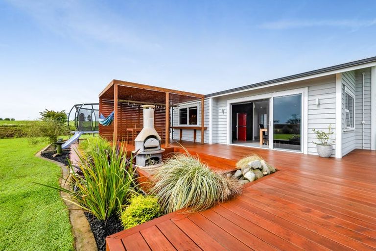 Photo of property in 1253 Upland Road, Egmont Village, Inglewood, 4386