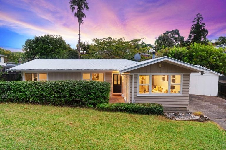 Photo of property in 39 Orion Place, Hillcrest, Auckland, 0627