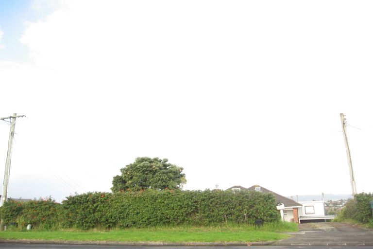 Photo of property in 51 Mellons Bay Road, Mellons Bay, Auckland, 2014