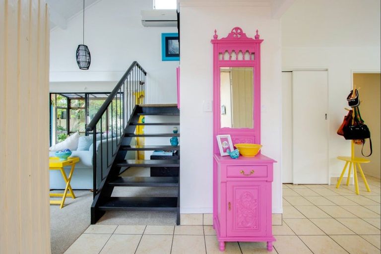 Photo of property in 3 Moana Place, Taradale, Napier, 4112