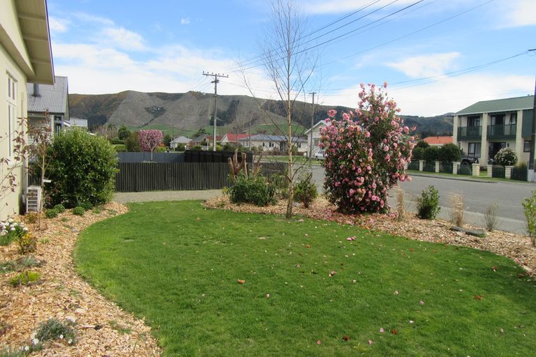 Photo of property in 25 Opie Street, Waimate, 7924