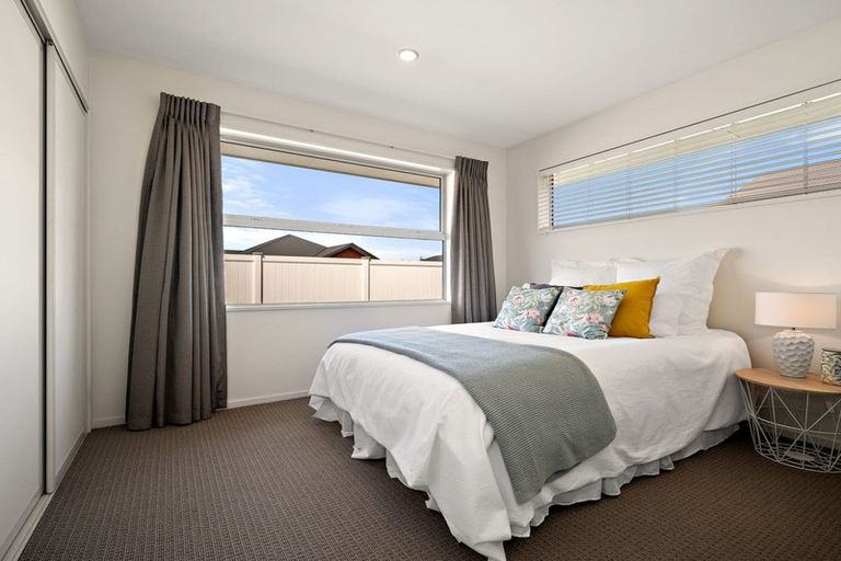 Photo of property in 2 Ambrosia Lane, Aidanfield, Christchurch, 8025