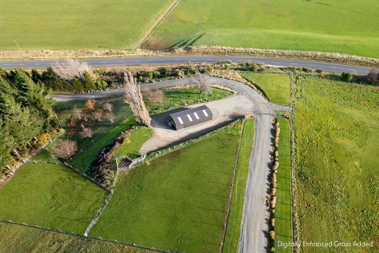 Photo of property in 1521 Dipton Winton Highway, Centre Bush, Winton, 9782