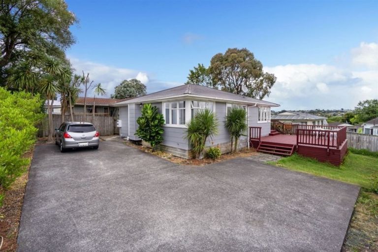 Photo of property in 121a Moire Road, West Harbour, Auckland, 0618