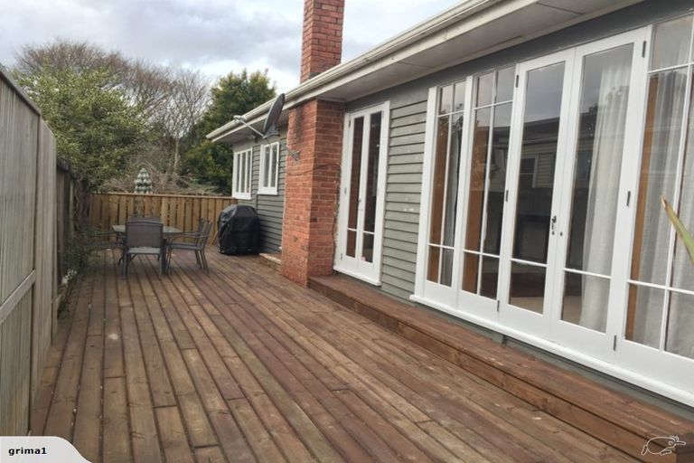 Photo of property in 4149 Great North Road, Glen Eden, Auckland, 0602