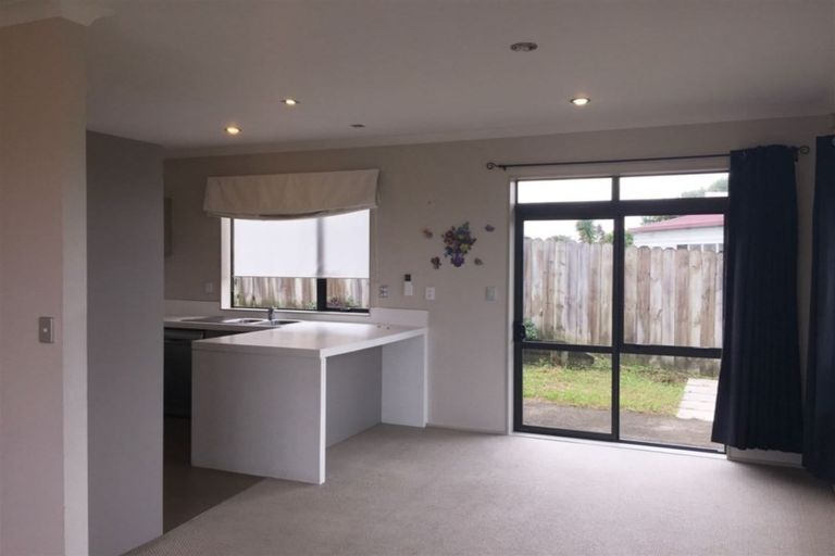 Photo of property in 248 Royal Road, Massey, Auckland, 0614