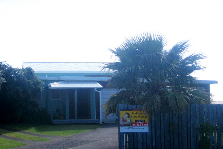 Photo of property in 193 Seaforth Road, Waihi Beach, 3611