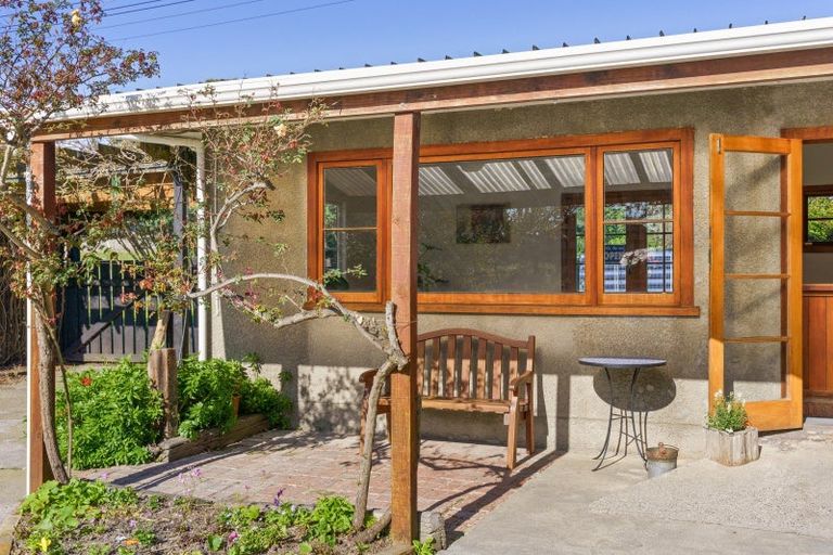 Photo of property in 3 State Highway 1, Otaki, 5512