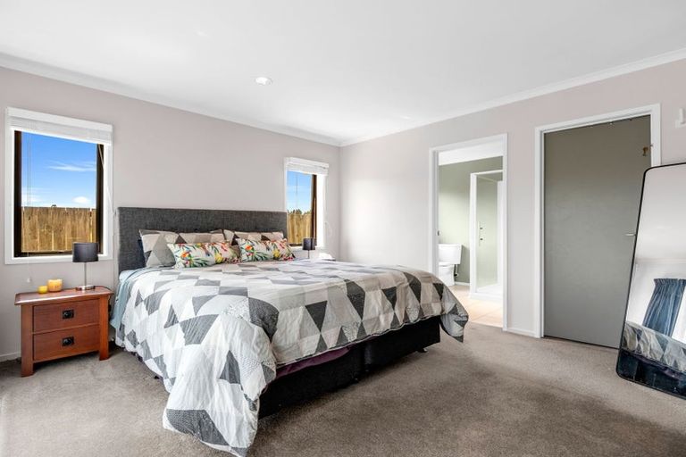 Photo of property in 15 Carroll Place, Owhata, Rotorua, 3010
