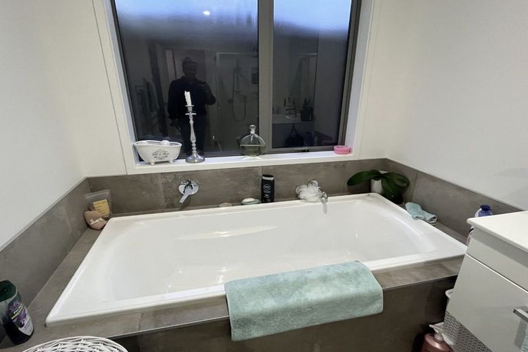 Photo of property in 37 Outlook Terrace, Silverdale, 0932