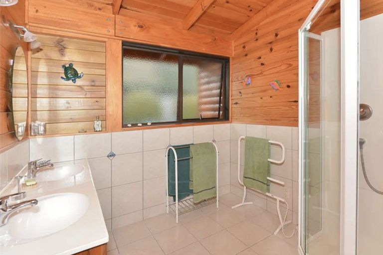 Photo of property in 2019 Whangarei Heads Road, Whangarei Heads, Whangarei, 0174