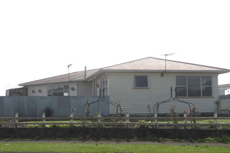 Photo of property in 4 Newbury Place, Waitara, 4320