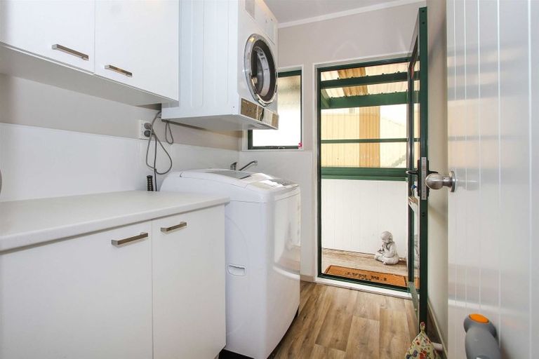 Photo of property in 31f Kaiwaka Road, Waiuku, 2123