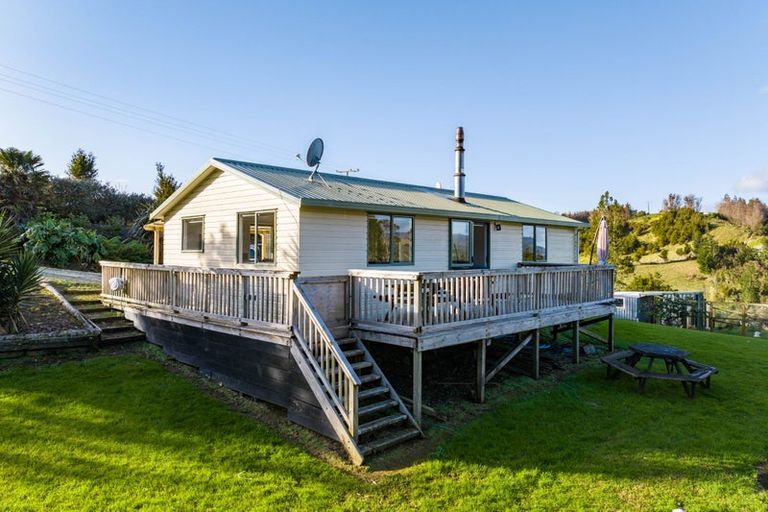 Photo of property in 393 Brooks Road, Waipu, 0582