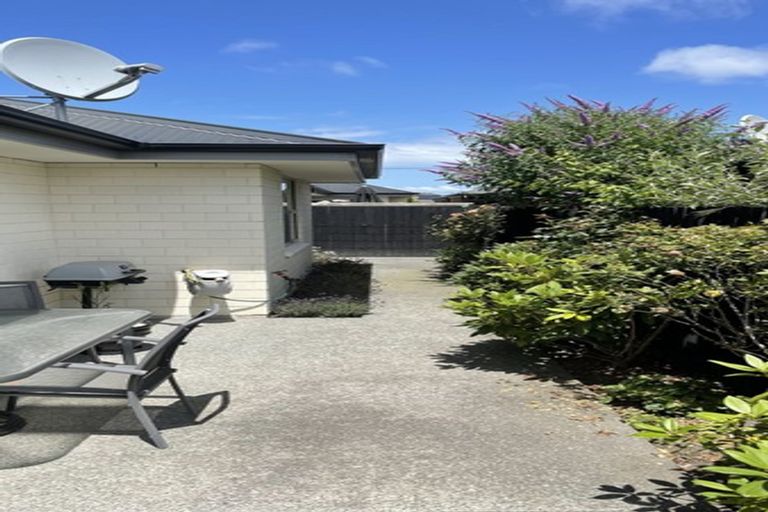 Photo of property in 3/502 Harewood Road, Harewood, Christchurch, 8051